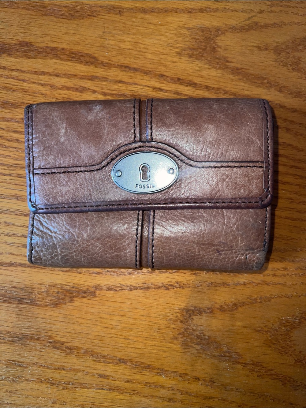 Fossil Brown Leather Compact Trifold Wallet with Metal Keyhole Plate